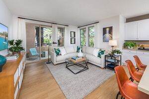 Amalfi Apartments in Tustin Community Features & Amenities